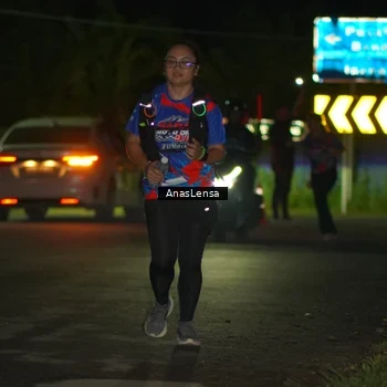 Runner Photo 6042172