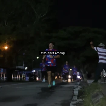 Runner Photo 6042183