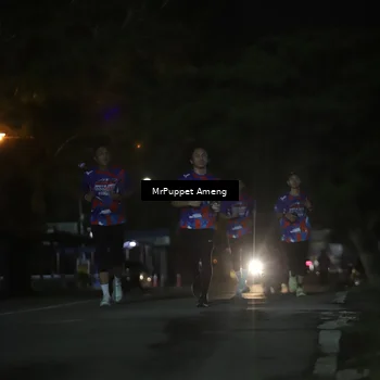 Runner Photo 6042205
