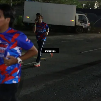 Runner Photo 6042207