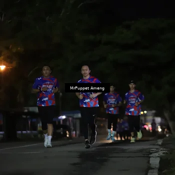 Runner Photo 6042208