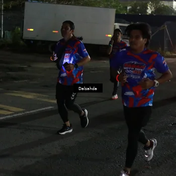Runner Photo 6042211