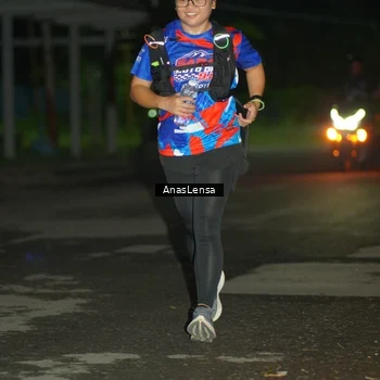 Runner Photo 6042218