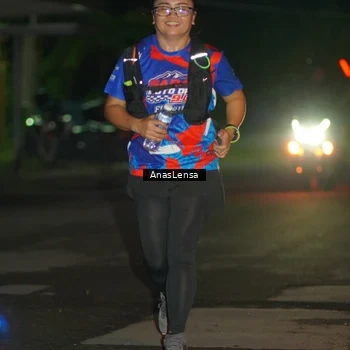 Runner Photo 6042231