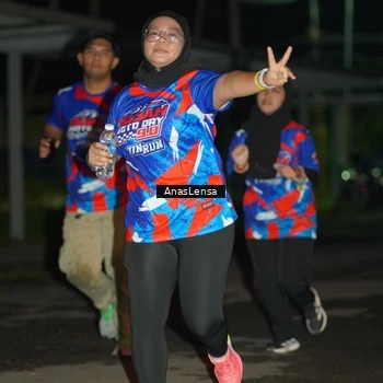 Runner Photo 6042305