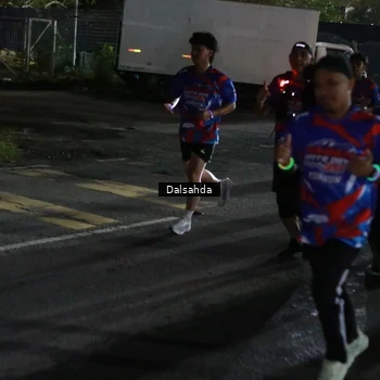 Runner Photo 6042313
