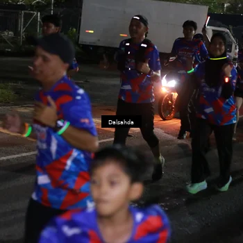 Runner Photo 6042316
