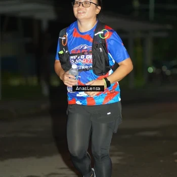 Runner Photo 6042335