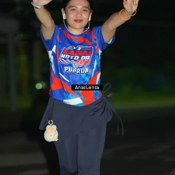 Runner Photo 6042355