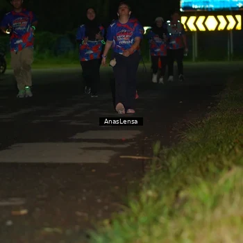 Runner Photo 6042358