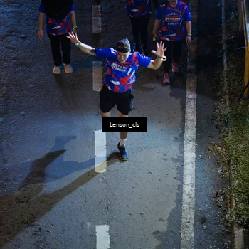 Runner Photo 6042359