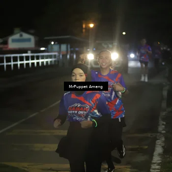Runner Photo 6042406