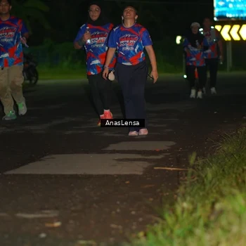 Runner Photo 6042440