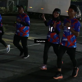 Runner Photo 6042443