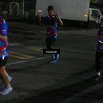 Runner Photo 6042473