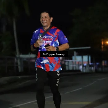 Runner Photo 6042543