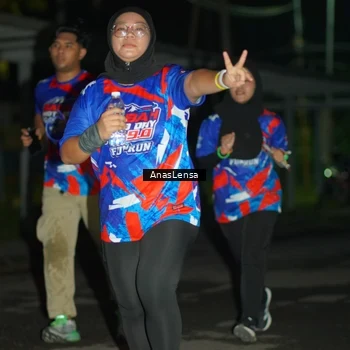 Runner Photo 6042577