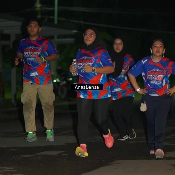 Runner Photo 6042596
