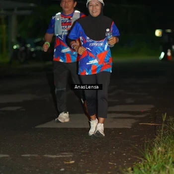 Runner Photo 6042598