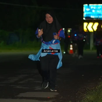 Runner Photo 6042646