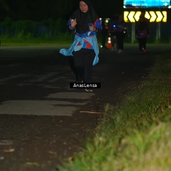 Runner Photo 6042655
