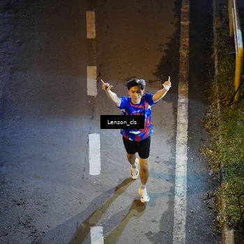 Runner Photo 6042659