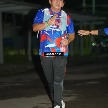 Runner Photo 6042666