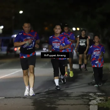 Runner Photo 6042675