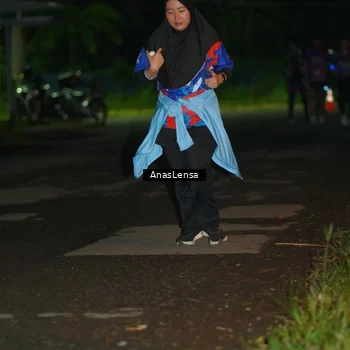 Runner Photo 6042747