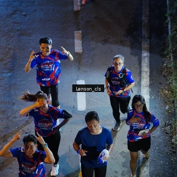 Runner Photo 6042811