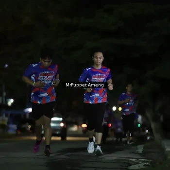 Runner Photo 6042846