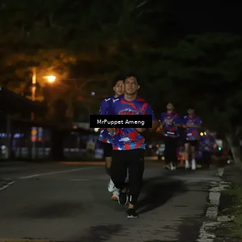 Runner Photo 6042869
