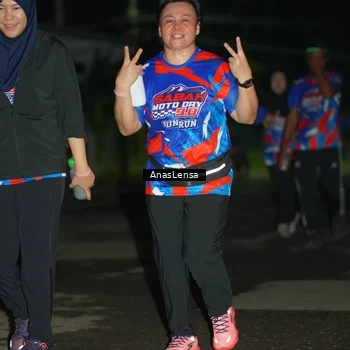 Runner Photo 6042877