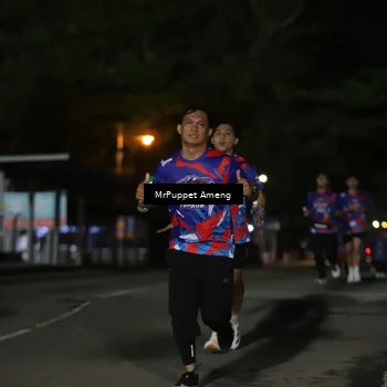 Runner Photo 6042894