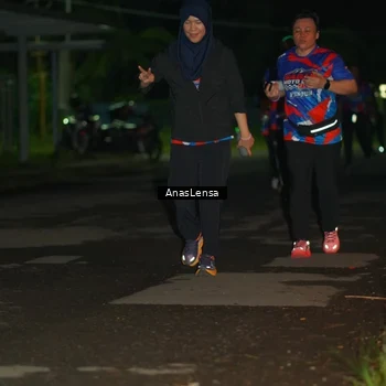 Runner Photo 6042902