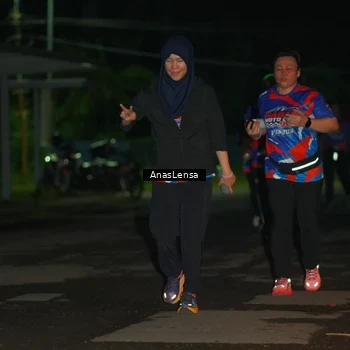 Runner Photo 6042909