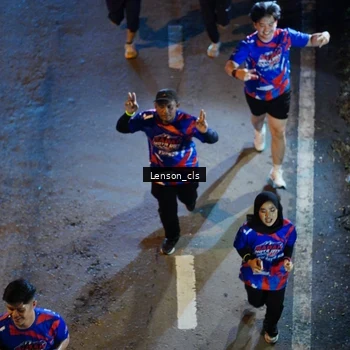 Runner Photo 6042942