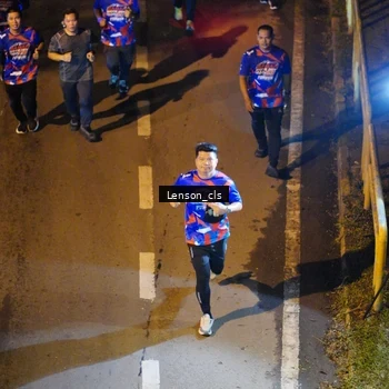Runner Photo 6043022