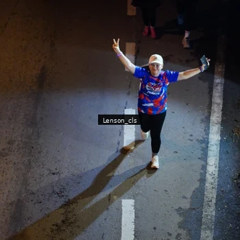 Runner Photo 6043027