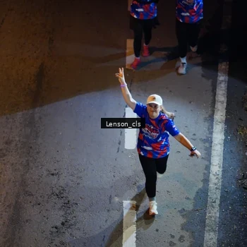 Runner Photo 6043028