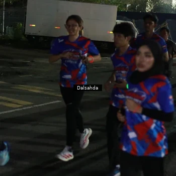 Runner Photo 6043037