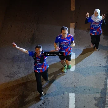 Runner Photo 6043038