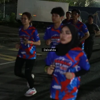 Runner Photo 6043039