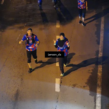 Runner Photo 6043047