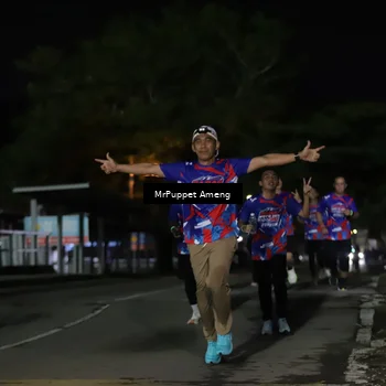 Runner Photo 6043048