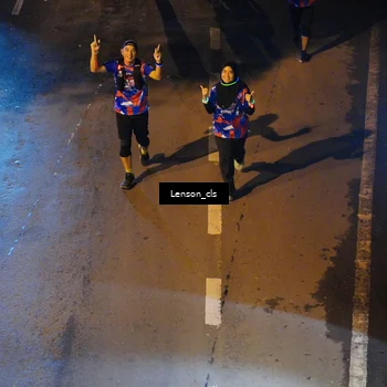 Runner Photo 6043053