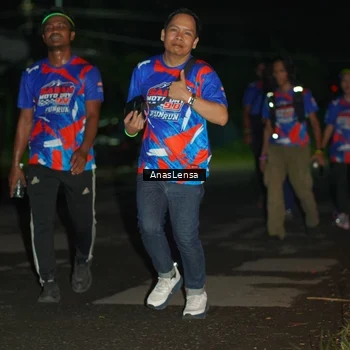 Runner Photo 6043076