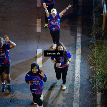 Runner Photo 6043080