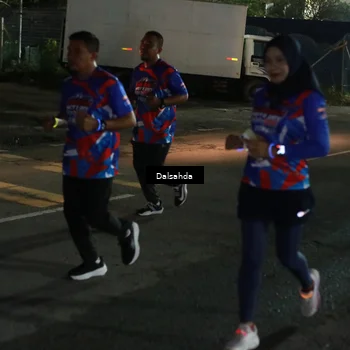 Runner Photo 6043082