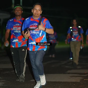 Runner Photo 6043085
